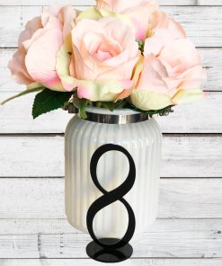 Vase with roses and number 8 table nubmber